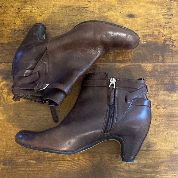 Sam Edelman Booties - Picture 2 of 8